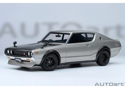 AUTOart Nissan Skyline 2000 GT-R (KPGC110) Tuned Version 1973 Silver 1:18 77477 - Bild 1 von 4