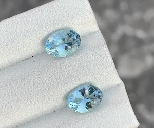 Coppia di pietre preziose acquamarina naturale VVS 2,05 CT taglio ovale dalla Nigeria - Foto 1 di 2