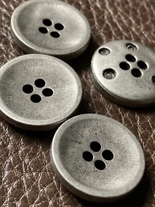 Satin Silber ABS Metalleffekt Kunststoff Knöpfe 4 Loch 21 mm 10er-Pack - Bild 1 von 2
