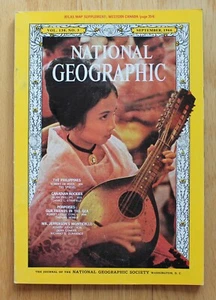 National Geographic septiembre 1966; Filipinas; Montañas Rocosas; Marsopas; W. Canadá - Imagen 1 de 12