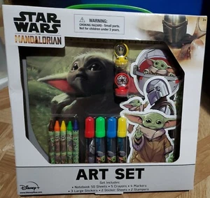 Star Wars The Mandalorian Art Set Notebook/Stickers/Markers/Crayons/Stampers - Picture 1 of 2