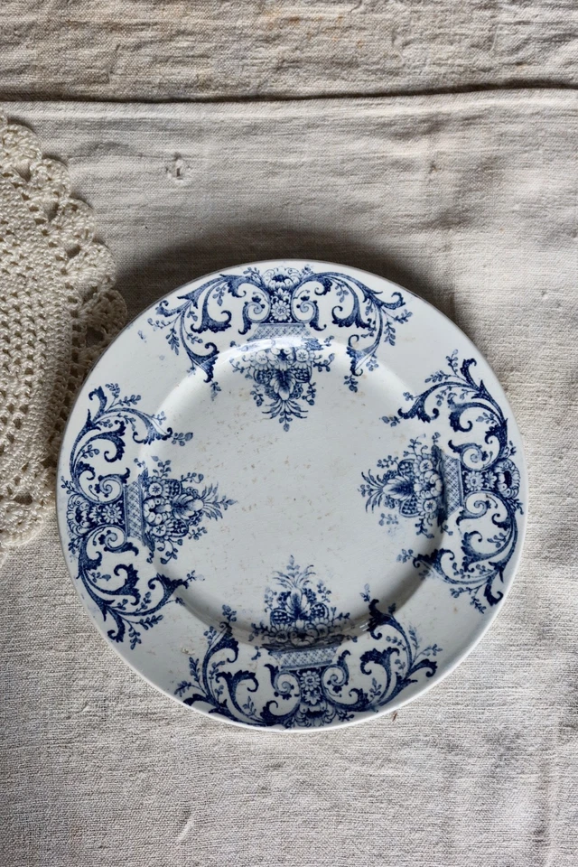 Assiette ancienne terre de fer Creil et Montereau - Service Rouen - Décor bleu - Photo 1/4