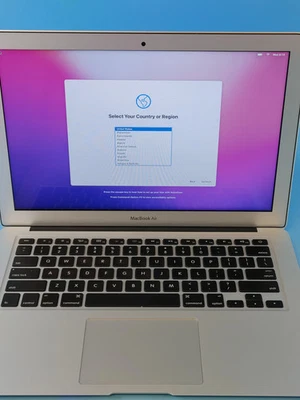 Apple 2017 MacBook Air MQD32LL/A  A1466 13" i5-5350U 1.8GHz 8GB RAM 128GB SSD - Image 1 of 4