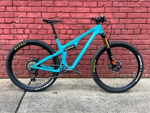 Yeti SB115, 2021 Turq, size L, mint condition, very light 26lbs , carbon wheels - Picture 1 of 16