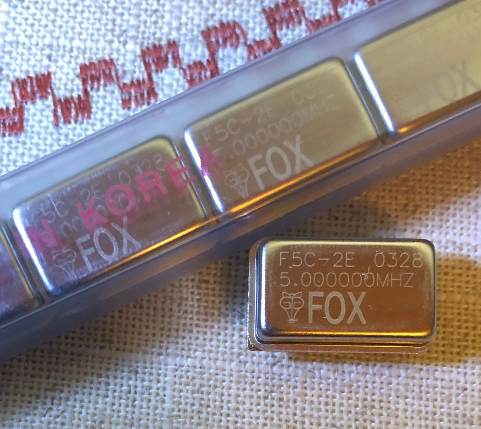 FOX F5C-2E 5.0000MHz 5 MHz TTL RELOJ OSCILADOR TAMAÑO COMPLETO DIP **NUEVO** Cantidad 3 Foto 1 de 1