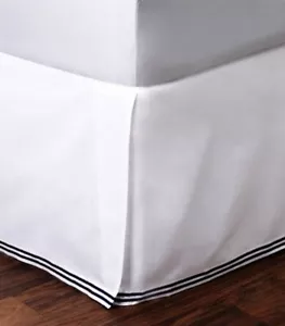Hudson Park Italian Percale Queen Bedskirt Navy Double Merrow Stitching - Picture 1 of 3