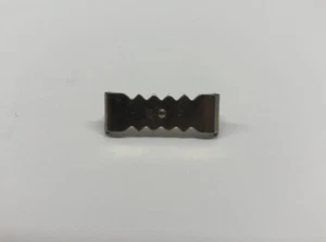 Colgador de marco de fotos 100 dientes de sierra sin clavos de latón de 1" - Imagen 1 de 2