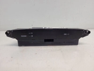 Часы на приборную панель 2002 Toyota Camry LE - Изображение 1 из 4