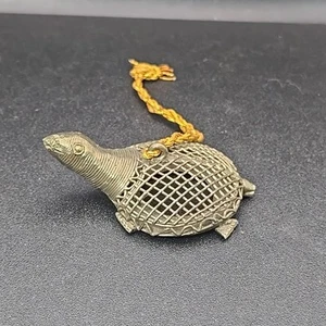Estatuilla de adorno de tortuga de latón Dhokra de colección pisapapeles decoración del hogar India sin etiqueta - Imagen 1 de 6