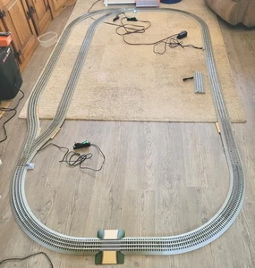 lionel o gauge fastrack layout, TESTED - Picture 1 of 8
