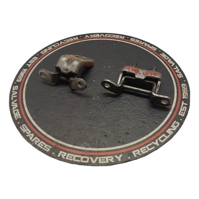 PAR DE BISAGRAS DE PUERTA NISSAN NAVARA NP300 D23A DCI TRASERO IZQUIERDO NSR PUERTA IZQUIERDA Foto 1 de 4