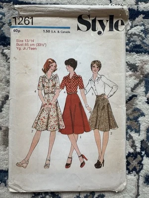 Vintage Sewing Pattern Style 1261 Skirt and Blouse (Size 13/14, Uncut) - Image 1 of 2