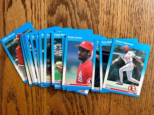 Set squadra Fleer Glossy Baseball Saint Louis Cardinals 1987 Ozzie Vince Willie MT - Foto 1 di 1