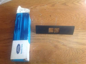 NOS 1986 87 88 1989 FORD AEROSTAR INTERIOR DOOR LOCK HOUSING - LEFT HAND - Picture 1 of 2