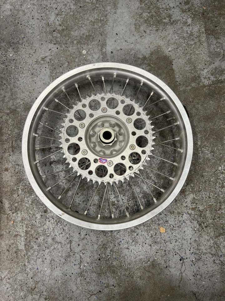 Rueda trasera para moto de cross de 19 pulgadas Foto 1 de 4