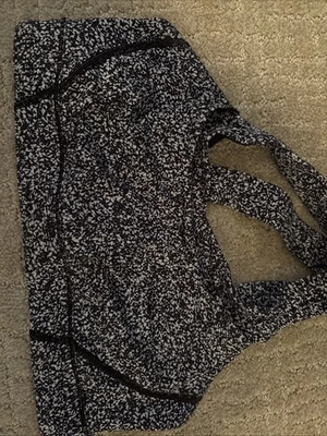 Lululemon Black and White Sports Bra with Racerback Design Size 6 - Image 1 of 2