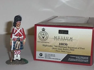 BRITAINS 10030 78TH SCOTTISH HIGHLANDER ROSS SHIRE BUFFS TOY SOLDAT FIGUR - Bild 1 von 1