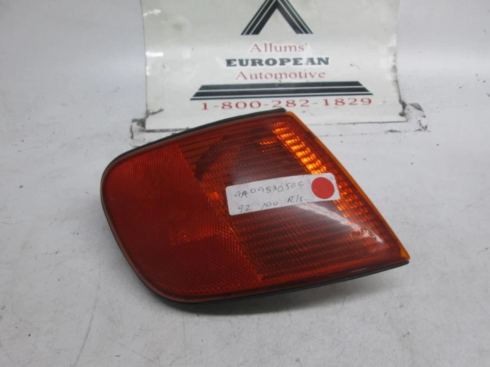Audi 100 right front turn signal 92-94 4A0953050C - Image 1 of 1