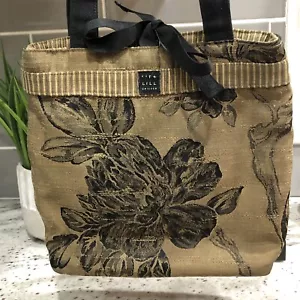 1154 Lill Studio Lisa Lill Purse Handbag Reversible Shoulder Bag Tote Tan Floral - Picture 1 of 7