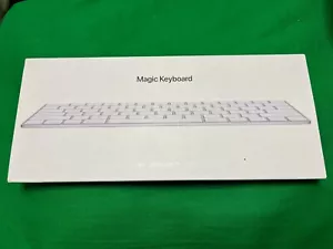Apple Magic Keyboard (2. Generation) - Weiß, Deutsch (MLA22LL/A) - Bild 1 von 5