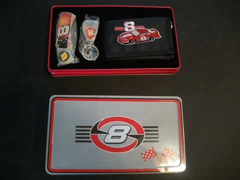DALE EARNHART JR. KNIFE. KEY CHAIN AND WALLECT SET NEW Cover