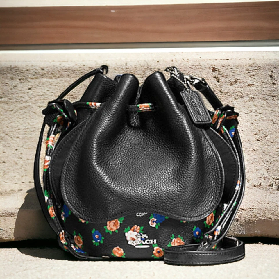 NUEVO CON ETIQUETAS $350 COACH Bandolera Bandolera con Cordón BOLSO DE PÉTALO CUERO Floral F57544 Foto 1 de 1
