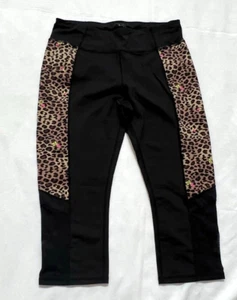 Betsey Johnson ~ Black & Leopard Print w/ Roses ~ Crop Leggings ~ Sz XL - Picture 1 of 8