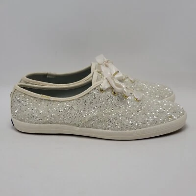 Zapato Deportivo Keds X Kate Spade NY Para Mujer Triple Brillo Plateado Crema Con Cordones Foto 1 de 4
