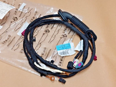 Seat Arona KJ Rear Right Upper Tailgate Wiring Cable 6F9971147B Genuine NEW - Image 1 of 4