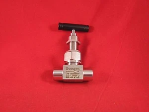 Válvula de aguja de capó Swagelok SS 1/8" servicio severo, SS-3NBF2 - Imagen 1 de 1