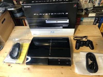 SONY PLAYSTATION 3 PS3 60GB FW 4.80 CECHC04 retrocompatibile PS2 + SIXAXIS BOXED - Immagine 1 di 4