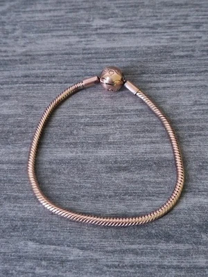 Pulsera Pandora Momentos Serpiente Cadena Chapada en Oro Rosa 14k 19cm Foto 1 de 4