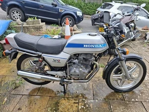 Honda 250N Superdream PROJECT - Picture 1 of 13