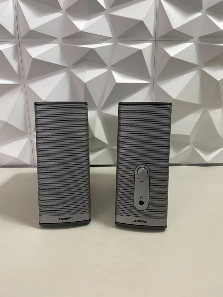 Bose Companion 2 series 2 II originali casse PC AUX RCA desktop - Immagine 1 di 4