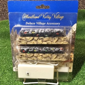 2 Pk VTG Heartland Deluxe Xmas Village LED Lighted Bristle Hedges/Stone Wall - Picture 1 of 5