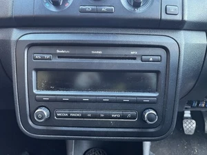 2010 SKODA FABIA MK2 5DR RADIO STEREO CD PLAYER 5J0035161C - Picture 1 of 1