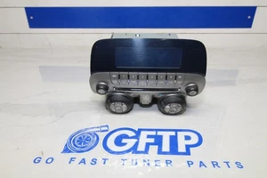 Chevy Camaro SS 2010-2015 OEM conjunto de unidad principal de radio 22870782 con controles de climatización - Imagen 1 de 7