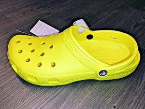 Crocs Classic Clog Unisex-Erwachsene Schuhe Größe Herren 13 Damen 15 hellgelb neu - Bild 1 von 8