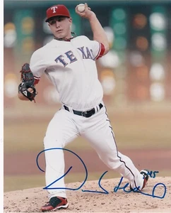 DEREK HOLLAND TEXAS RANGERS ACTION SIGNED 8x10 - Picture 1 of 1