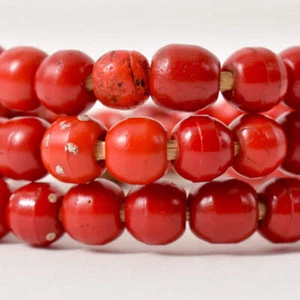 Prosser Mock Skunk Red Trade Beads - Bild 1 von 14