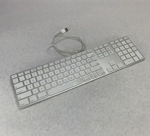 Apple Mac Keyboard Genuine A1243 USB Ultra Thin Aluminum Keypad Used - Picture 1 of 10