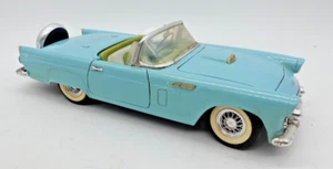 Revell 1956 Ford Thunderbird 1/18 - Picture 1 of 4