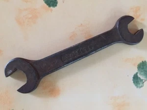 Chiave interna mietitrebbia azienda IHC G 3171 OEM kit attrezzi vintage - Foto 1 di 9