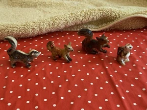 Lote de 4 estatuillas de animales de plástico duro vintage criaturas del bosque HK firmadas - Imagen 1 de 12