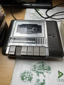 C64/ C128 original 1531 Datasette mit Handbuch und Kassetten Top - Bild 1 von 4