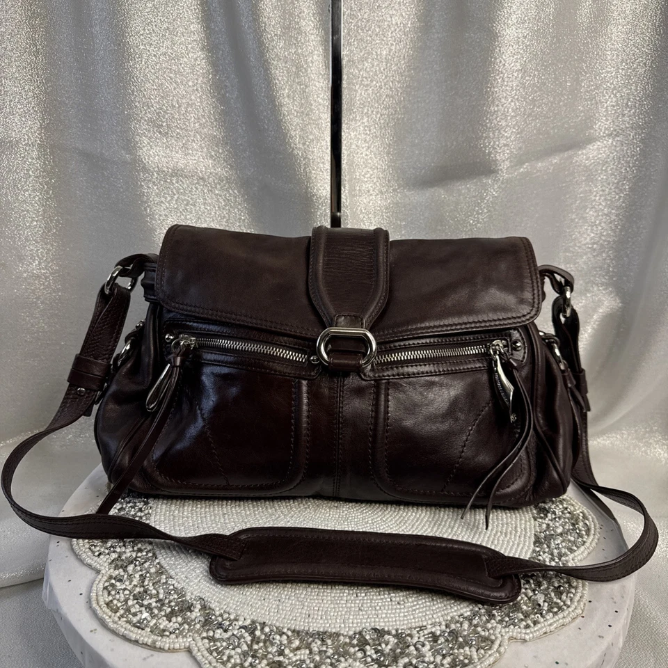 Bolso de hombro Francesco Biasia de cuero marrón Foto 1 de 4