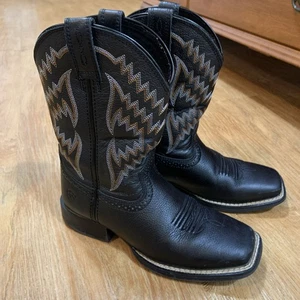 Boy's Ariat Tycoon Black Leather Square Toe Western Boots Size 1 - Picture 1 of 12