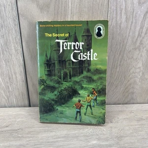 1978 Alfred Hitchcock & Three Investigators THE SECRET OF TERROR CASTLE  PB - Picture 1 of 8