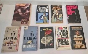 Lot Of 9 Vintage Mystery/Thriller Books w/Raymond Chandler, Dashiell Hammett + - Picture 1 of 11