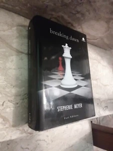 1 Libro Breaking Dawn in italiano S. Meyer Saga twilight fazi cop. Rigida - Foto 1 di 7